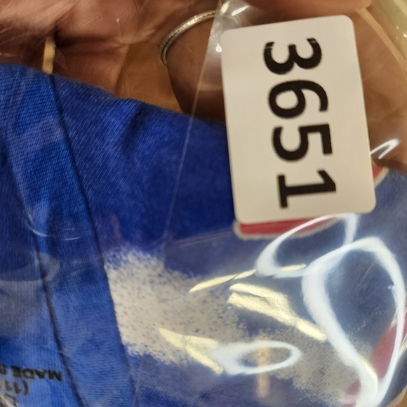 DISNEY women's Tie Dye Lose Crop top size L - Picture 8 of 8